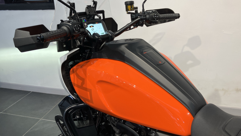 Harley-Davidson Pan America RA1250 Vivid Black (21MY)